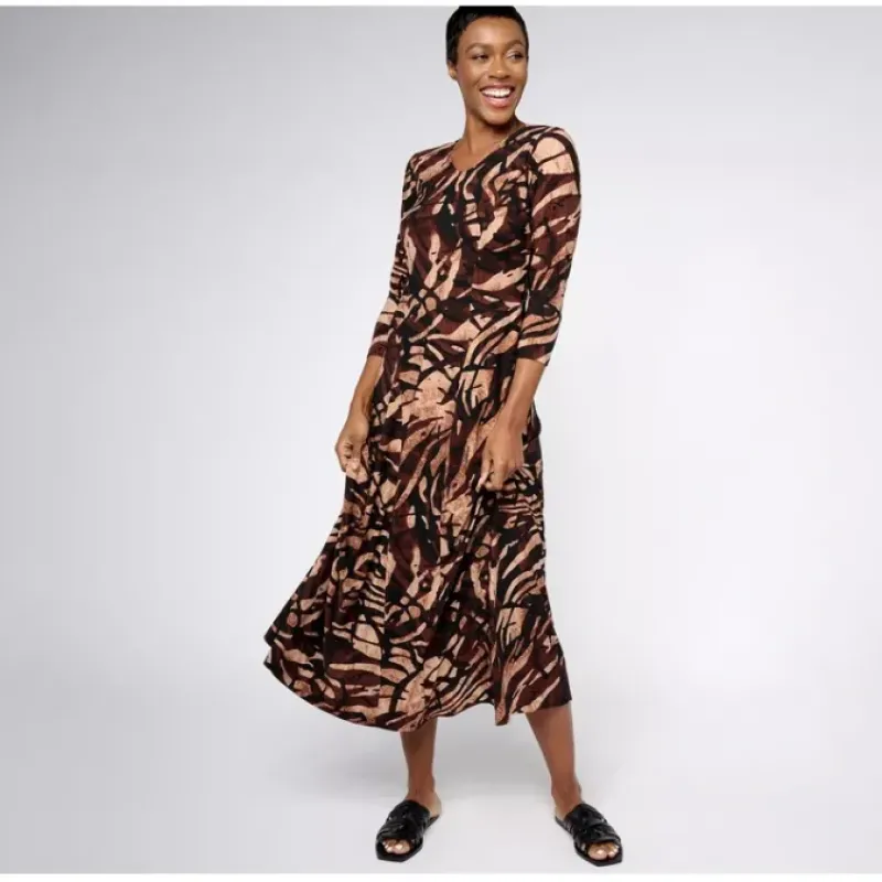 Attitudes by Renee Global Illusions Reg Como Jersey Maxi Dress - a world of fashionable women's clothing, including a wide selection of dresses and trendy accessories.< Dresses