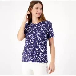 zuda Z-Knit Printed Short Sleeve Top w/ Pocket - a world of fashionable women's clothing, including a wide selection of dresses and trendy accessories.< Fashion